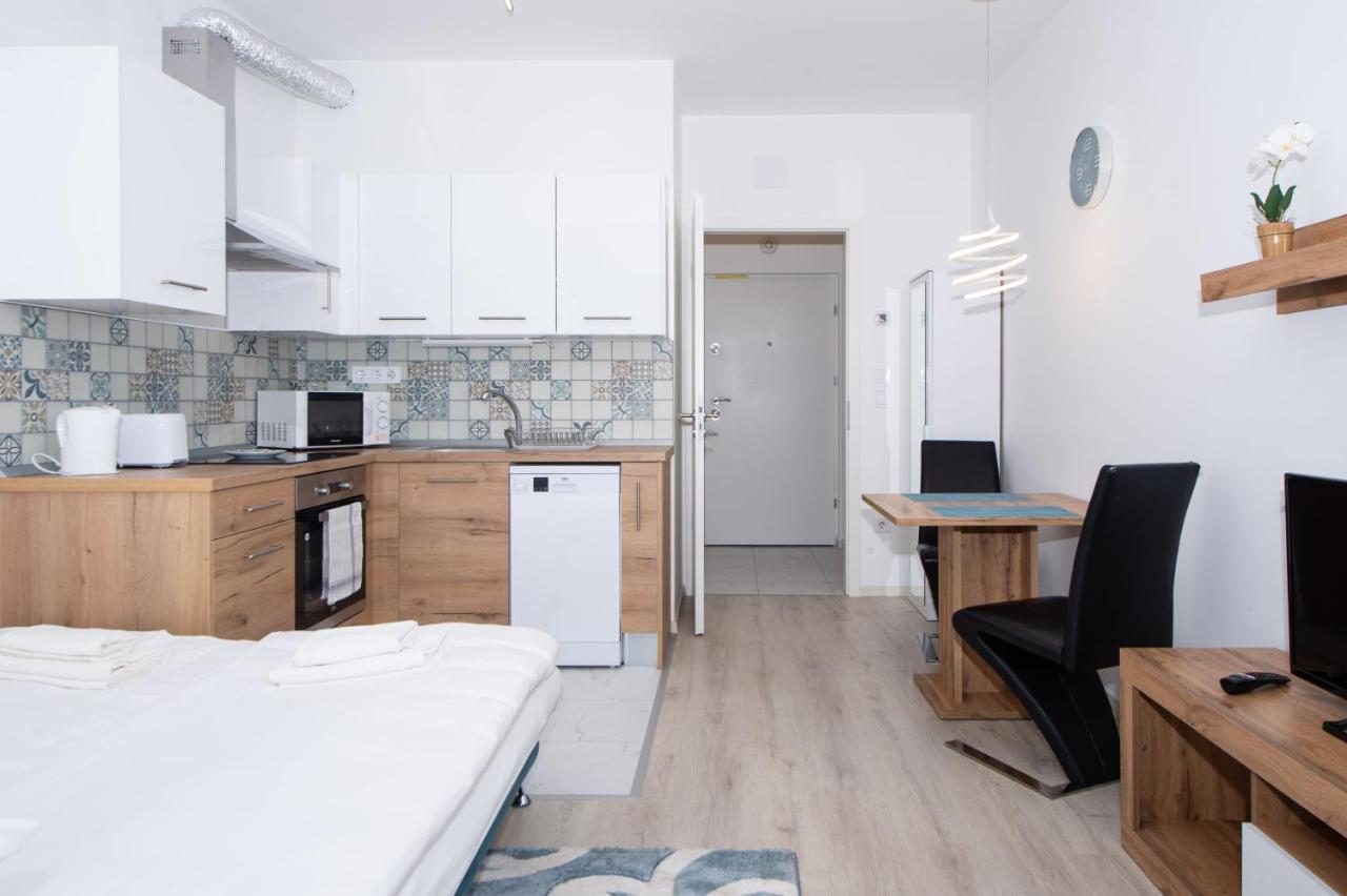 Waterfront City Apartments By Urbanrent บูดาเปสต์ ภายนอก รูปภาพ